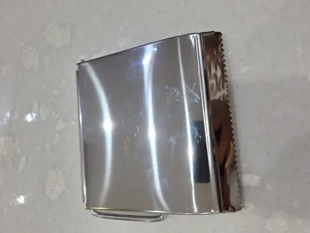 پایه رول دستمال کاغذی پیسو مدل ایلگار CP