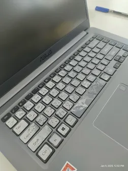 استیکر لپ تاپ توییجین و موییجین طرح هندسی کد 22 مناسب برای لپ تاپ 15.6 اینچ به همراه برچسب حروف فارسی کیبورد