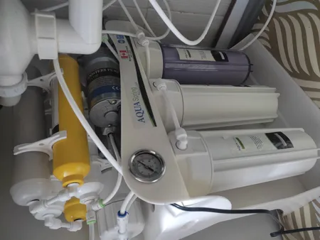 دستگاه تصفیه کننده آب آکوآ اسپرینگ مدل UF - SF4800 به همراه فیلتر رسوبگیر گلیتز