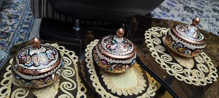 قندان میناکاری مسی طرح  شکم دار درب دار کد 187
