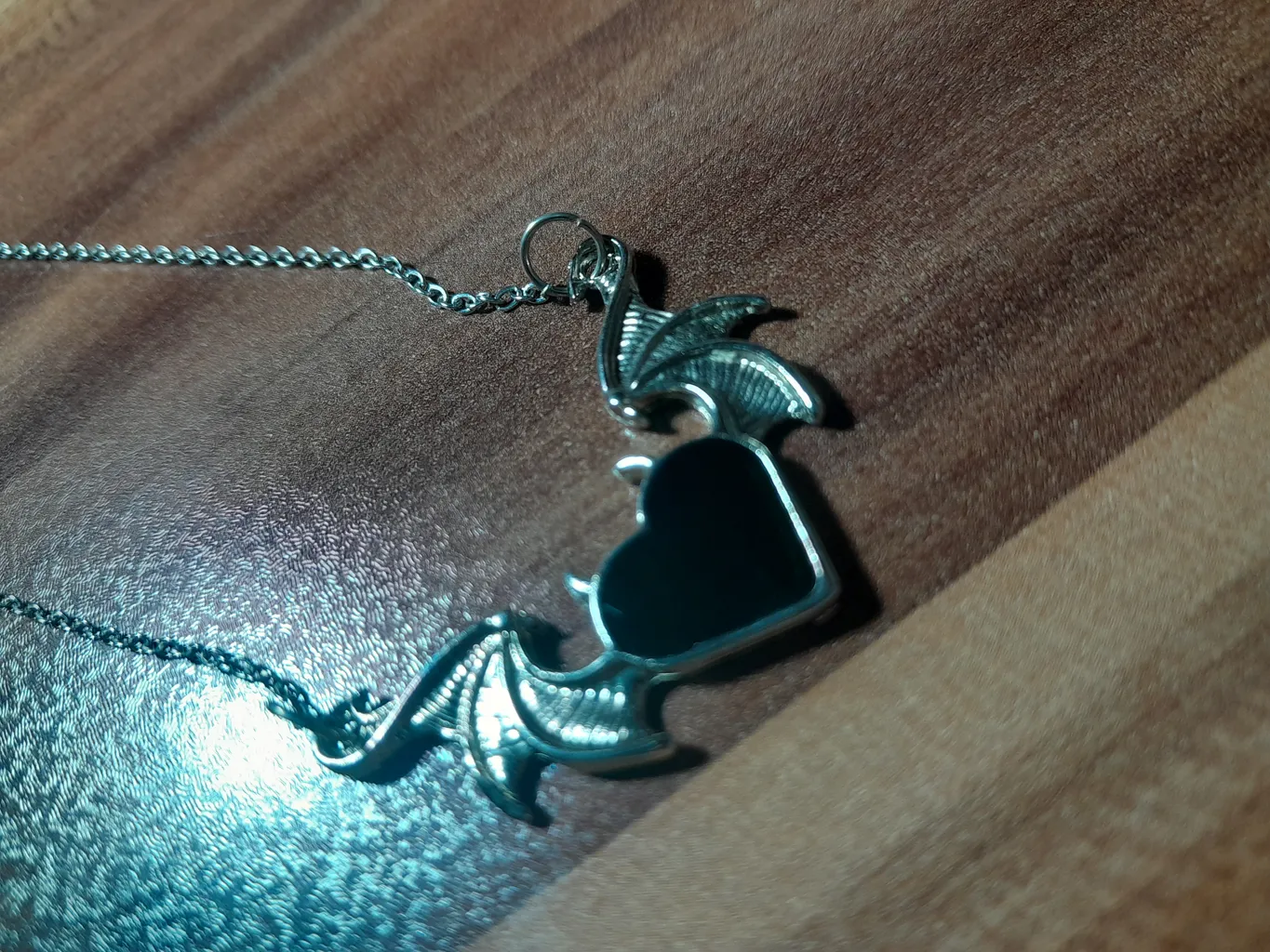 گردنبند مدل قلب بال دار خاص کد 219746