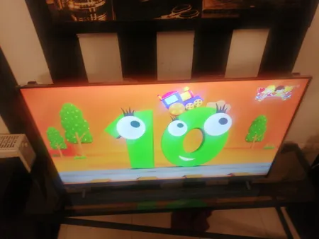 محافظ صفحه تلویزیون مدل 43-NEW مناسب برای تلویزیون 43 اینچ