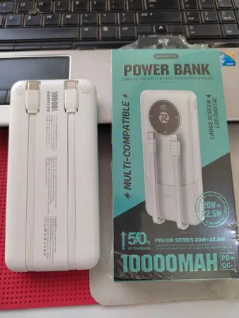 پاوربانک ریمکس مدل RPP-37 ظرفیت 10000 میلی آمپر ساعت