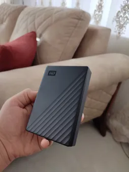 هارد اکسترنال وسترن دیجیتال مدل My Passport ظرفیت چهار ترابایت دارای رابط USB Type-A 3.0