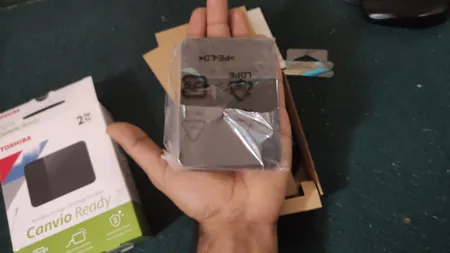 هارد اکسترنال توشیبا مدل Canvio Ready ظرفیت دو ترابایت دارای رابط USB Type-A 3.0