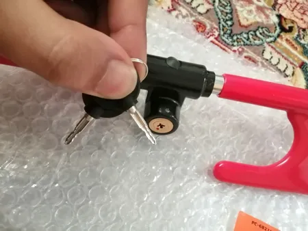 قفل فرمان خودرو گلد مدل 6088