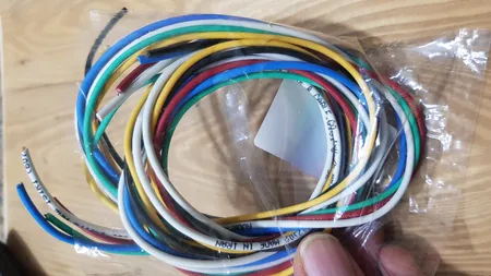 سیم برق افشان 1 در 0.35 کدVK1 بسته7عددی