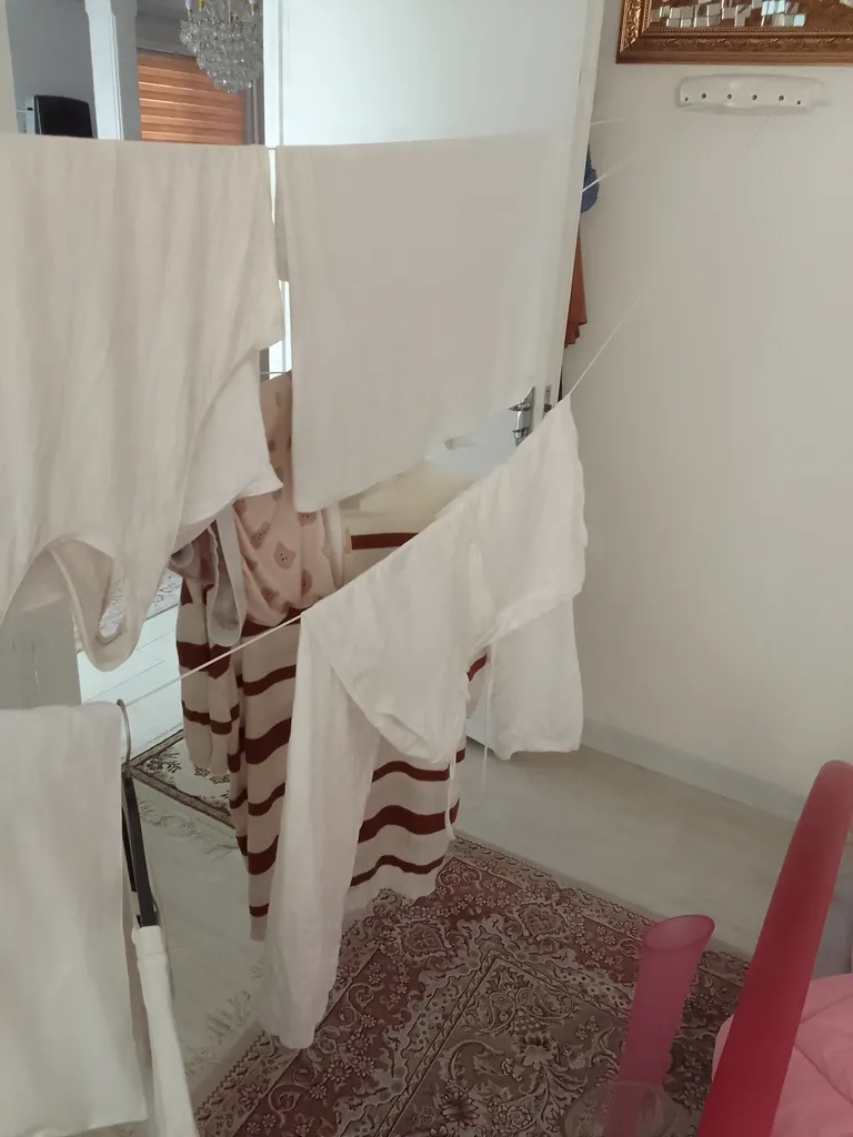 بند رخت دیواری مدل Samina