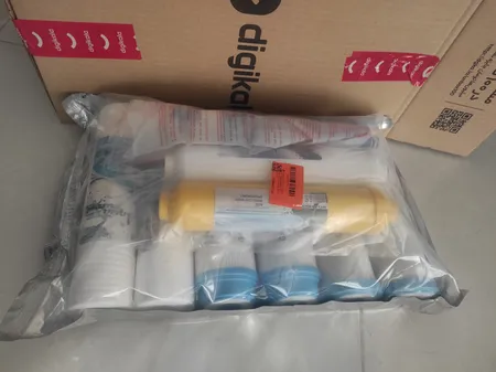 فیلتر دستگاه تصفیه آب آکوا پیورست مدل CE 6900 مجموعه 8 عددی به همراه فیلتر تصفیه آب مدل 75GPD