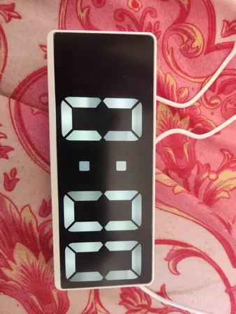 ساعت رومیزی کد DS-6628