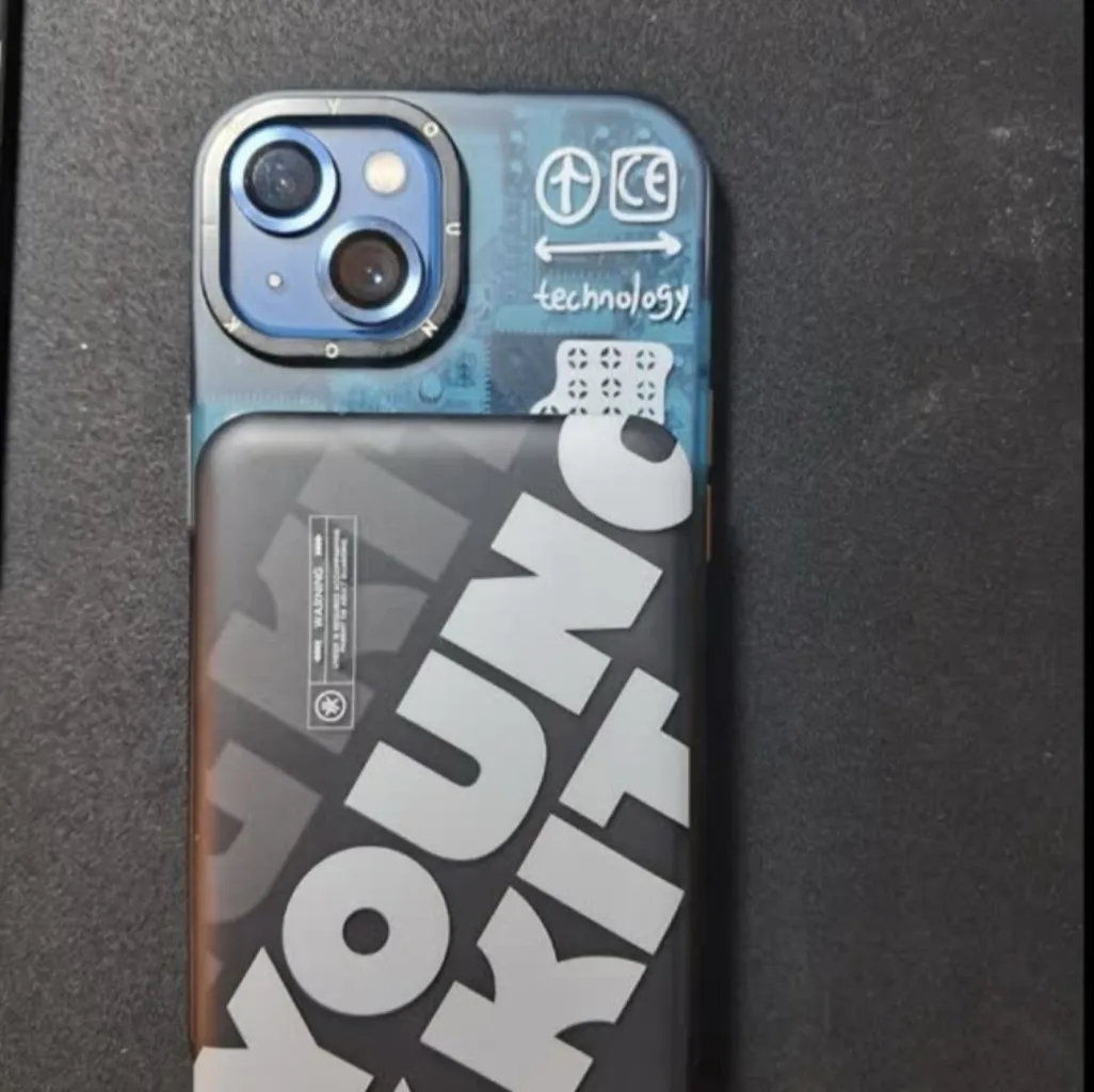 پاوربانک یانگ کیت مدل MagSafe Compatible ظرفیت 5000 میلی آمپر ساعت