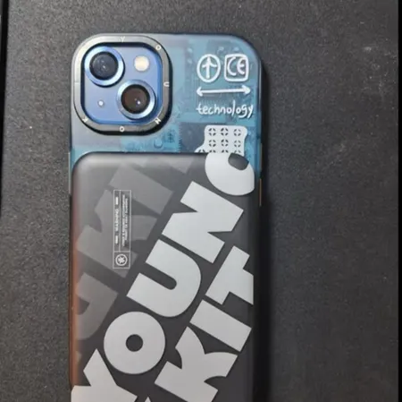 پاوربانک یانگ کیت مدل MagSafe Compatible ظرفیت 5000 میلی آمپر ساعت