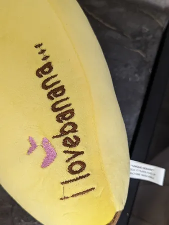 عروسک طرح موز مدل خندان ارتفاع 70 سانتی متر