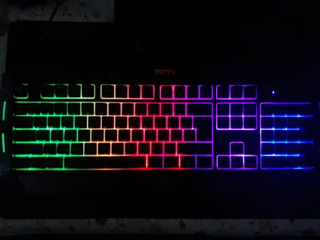کیبورد گیمینگ تسکو مدل TK 8124، سوییچ ممبران، Full-Size، نورپردازی RGB LED
