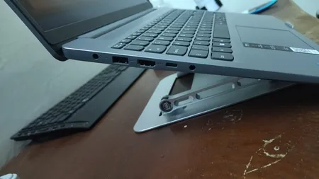 پایه نگهدارنده لپ تاپ مدل Adjustable-F