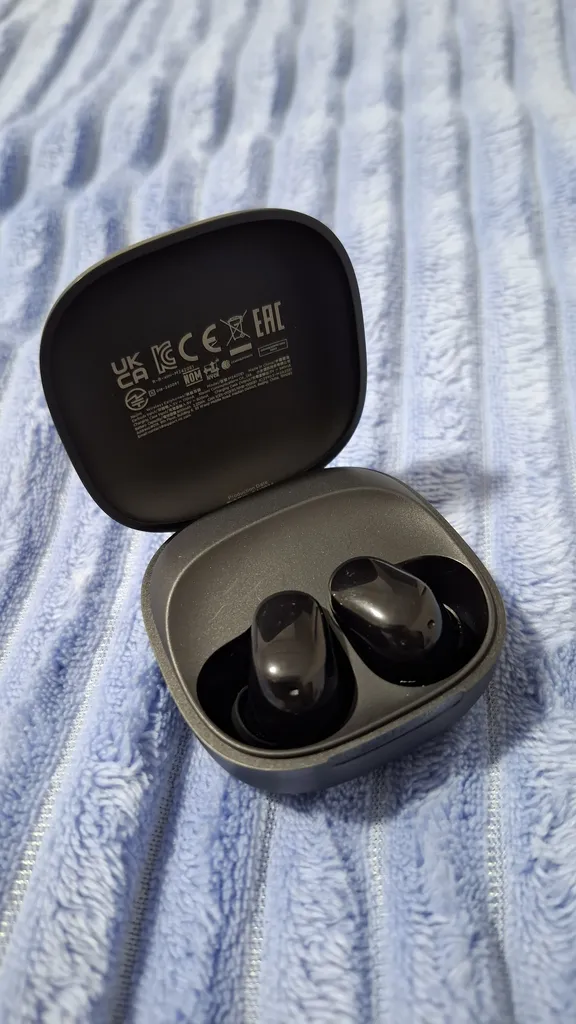 هدفون بلوتوثی شیائومی مدل Redmi Buds 6 Play