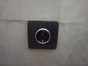 تجریه خرید پریز برق ارت دار صنایع آسیا الکتریک مدل کریستال BS