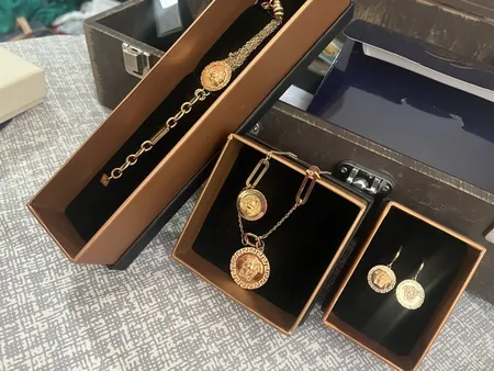 گوشواره طلا 18 عیار زنانه طلای مستجابی مدل آینه ای کد V02