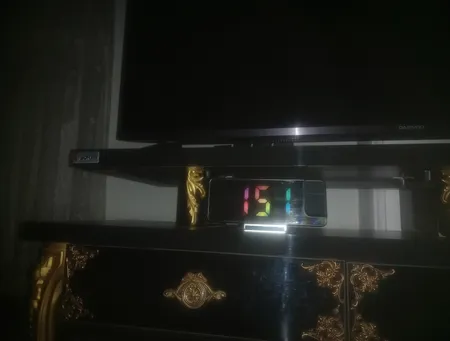 ساعت رومیزی دیجیتال مدل صفحه رنگی پروژکتوردار کد DCX-673