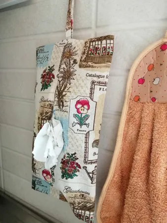 جای دستمال کاغذی هوم اند لایف مدل مارین جعبه ای طرح گل و پروانه