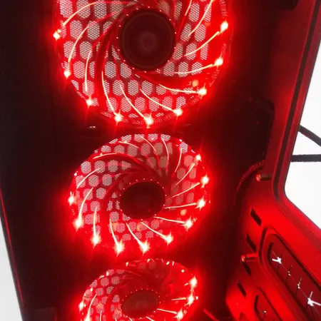 کیس کامپیوتر گیمینگ گرین مدل STRIKER