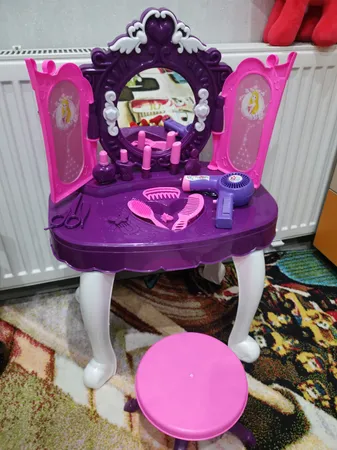 ست اسباب بازی میز آرایش بیبی بورن کد 01