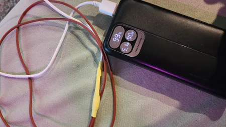 بخاری سفری مدل جیبی پاوربانکی S.V.M USB