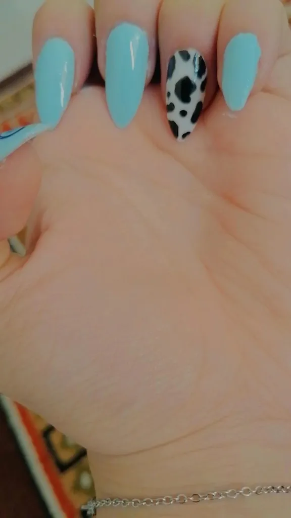 لاک ناخن لیزانو شماره ۴