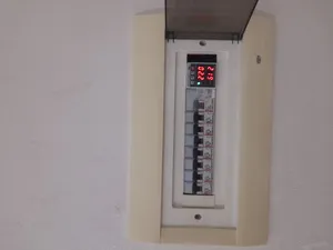 تجریه خرید محافظ کنترل ولتاژ و آمپر برق ورودی جی بی اچ مدل 63A تکفاز