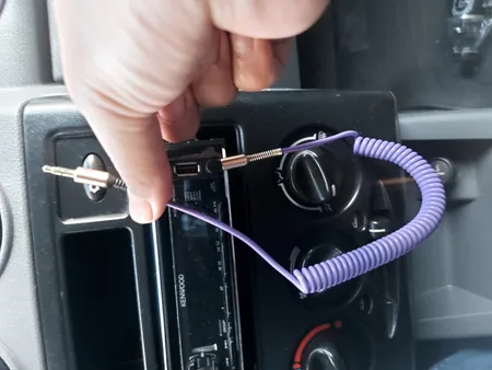 کابل aux فنری مدل mh12 به طول 1.5 متر