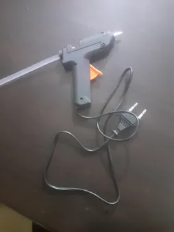 دستگاه چسب تفنگی جانسون مدل FL-138B به همراه یک عدد چسب حرارتی جانسون بصورت رایگان