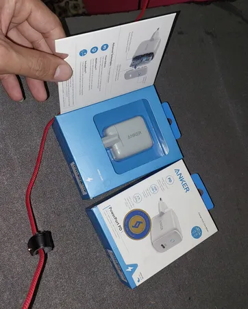 شارژر دیواری انکر مدل B2019 به همراه کابل USB-C