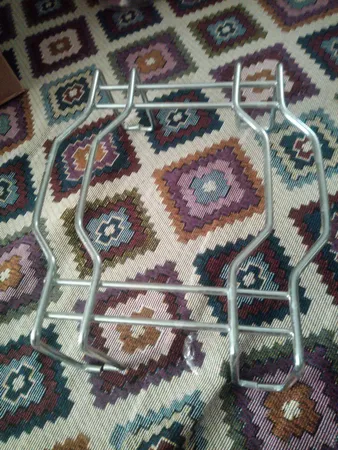 زیر قابلمه و ماهیتابه و اتو و... فلزی مربعی جار