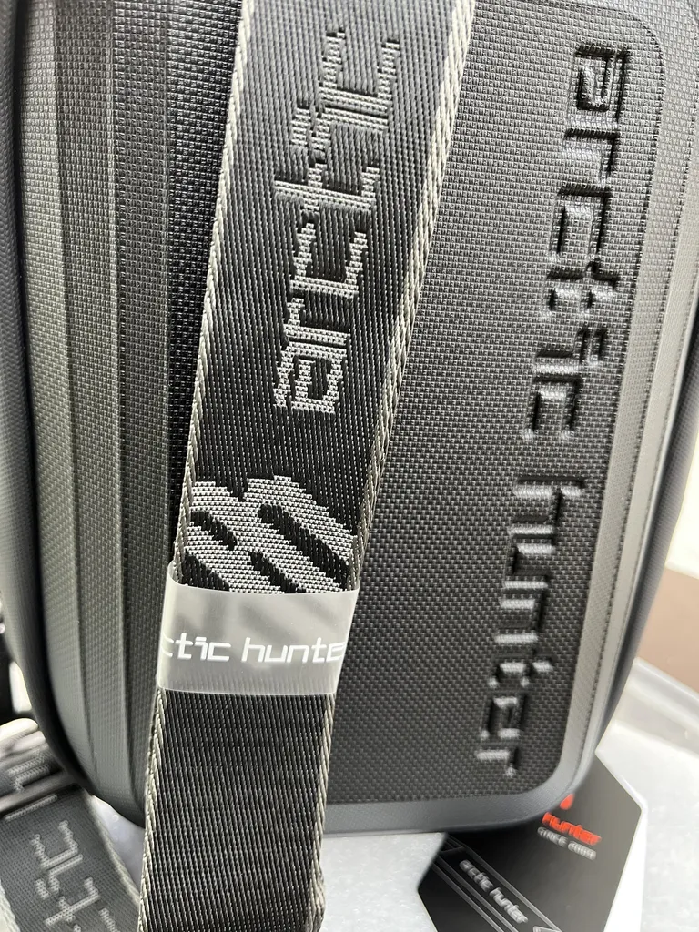 کیف کراس بادی آرتیک هانتر مدل XB00126