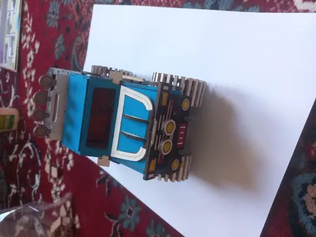 ساختنی مدل ماشین آفرود