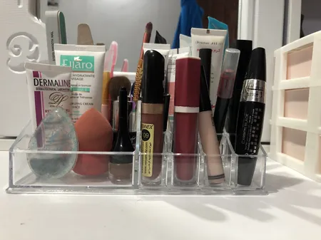 استند لوازم آرایشی مدل MA