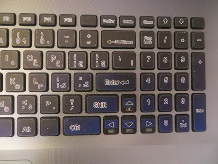 استیکر لپ تاپ توییجین و موییجین طرح Space کد 35 مناسب برای لپ تاپ 15.6 اینچ به همراه برچسب حروف فارسی کیبورد