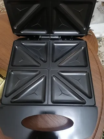 ساندویچ ساز مدل وگاترونیکس VE-163