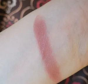 تجریه خرید رژگونه شون سری Charming شماره B02