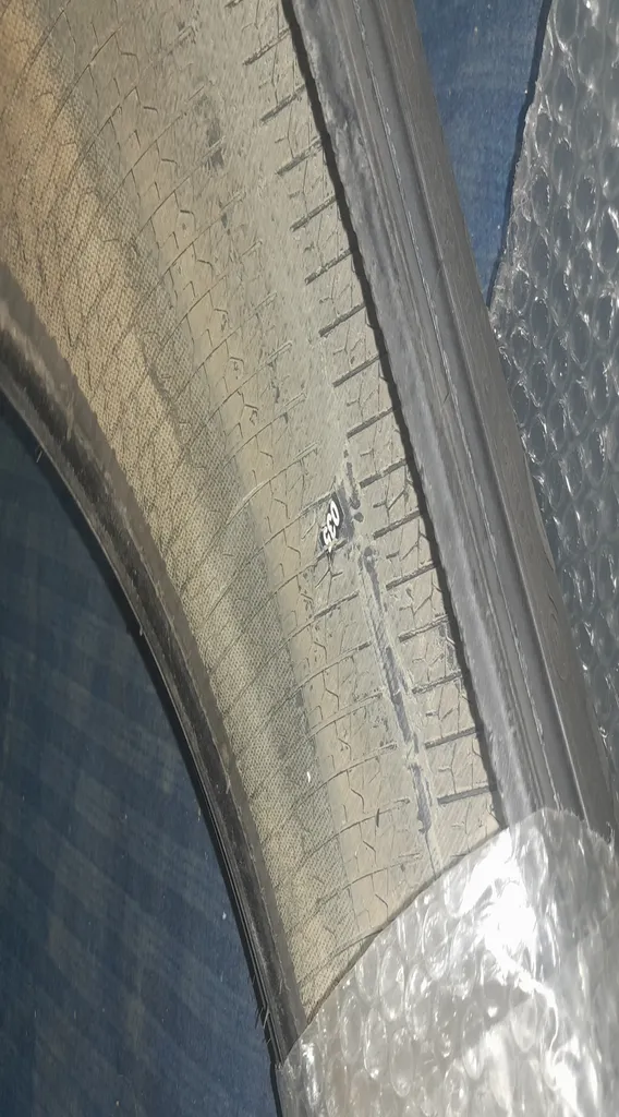 لاستیک خودرو کویر تایر مدل KB2000 سایز 13 / 60 / 175 میلی‌متر تولید سال 2025 - 1 حلقه