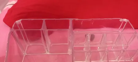 استند لوازم آرایشی مدل Ro01