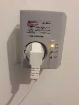 محافظ ولتاژ سارا مدل P156S