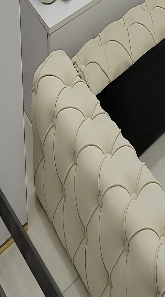 تخت خواب دو نفره مدل چستر سایز 200x180 سانتی متر