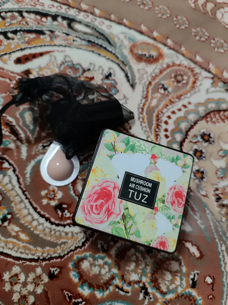 کوشن توز مدل گل رز شماره 01 به همراه پد آرایشی