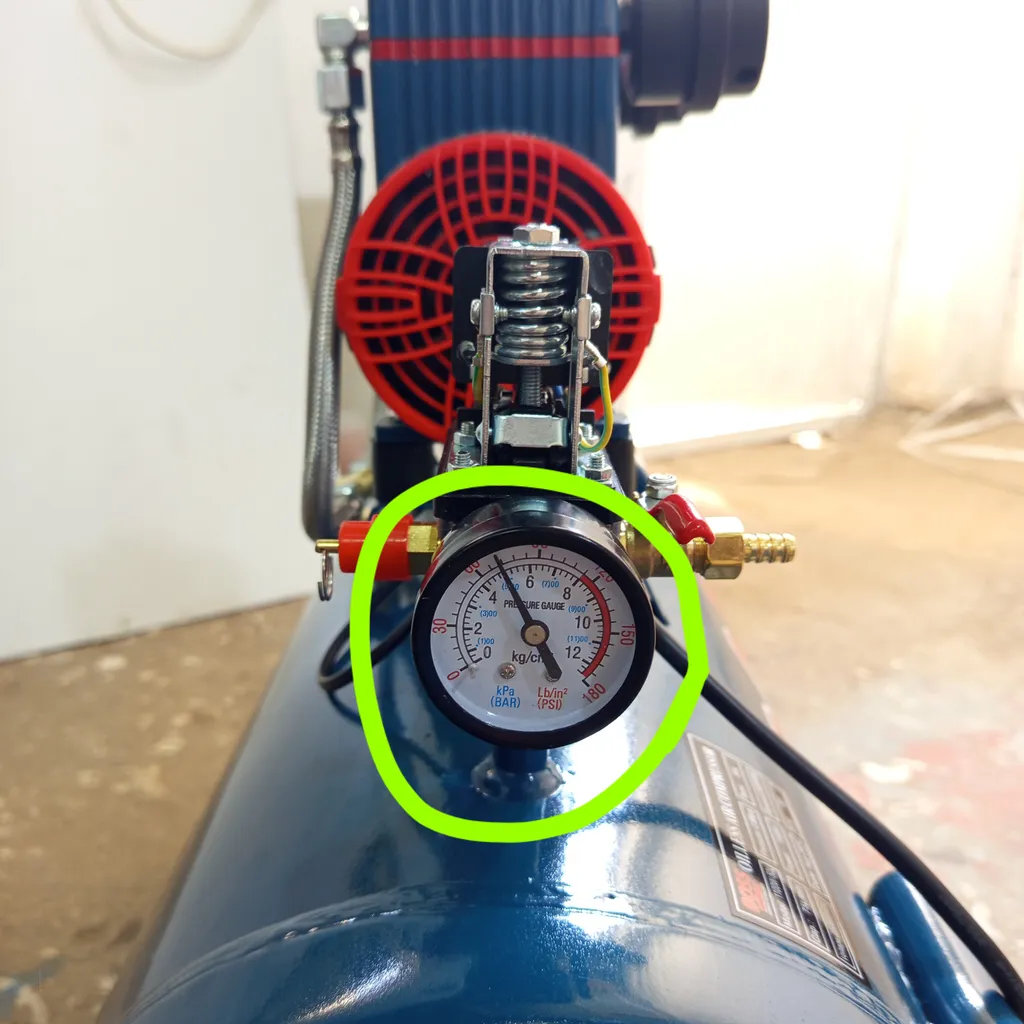 کمپرسور هوا باس مدل تک سیلندر کد 50LITR