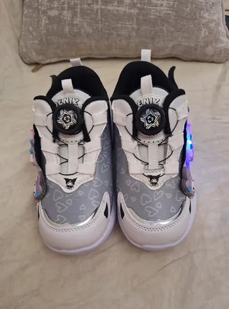 کفش راحتی دخترانه مدل کرومی چراغدار