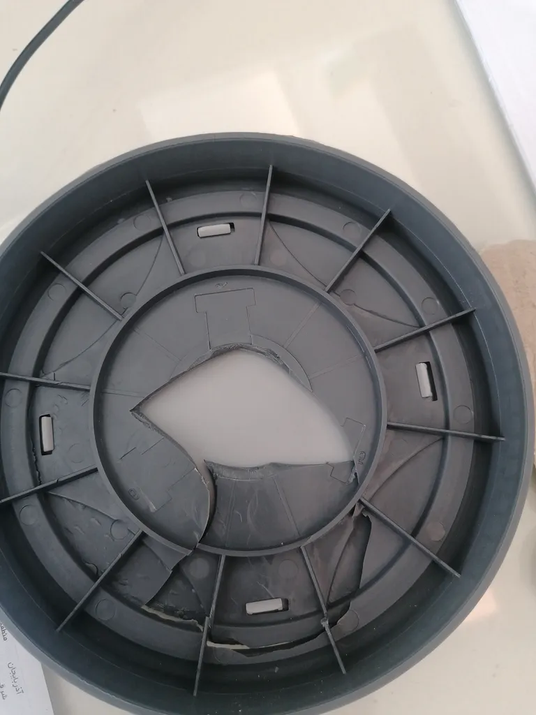 جاروبرقی سطلی 1400 وات تیوا مدل 3400