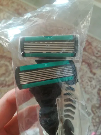 خود تراش دورکو مدل 6Blade تحت لیسانس بسته 3 عددی