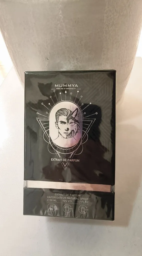 اکستریت پرفیوم مردانه مومیا مدل مارلی لیتون با رایحه گرم حجم 50 میلی لیتر