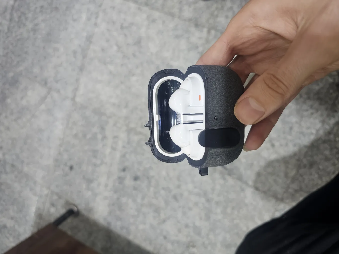 کاور سامورایی مدل Quad-36 مناسب برای کیس هدفون سامسونگ Galaxy Buds 3 Pro / Buds 3